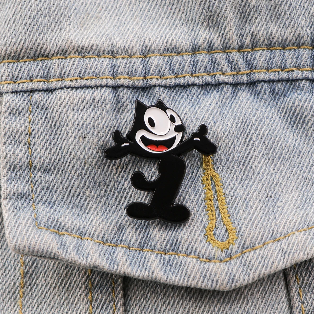 Cartoon Animal Enamel Pin Badges on Backpack Brooches for Women Men Lapel Pins Cute Jewelry Cosplay Accessories Toys Gift