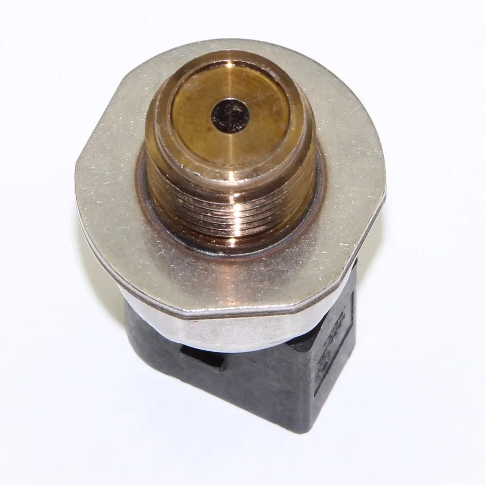 

GOLF MK7 PASSAT OIL PRESSURE REGULATOR FOR VOLKSWAGEN VW SEAT FUEL RAIL HIGH PRESSURE SWITCH SENSOR 04L906054 / 04L 906 054