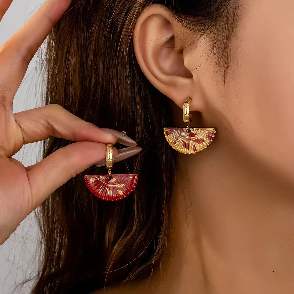 

Elegant Vintage 18K Gold Filled Red Fan Shape Ear Drop Hanger Two-tones Daily Dinner Party Stud Earrings Wholesale Chic Jewelry