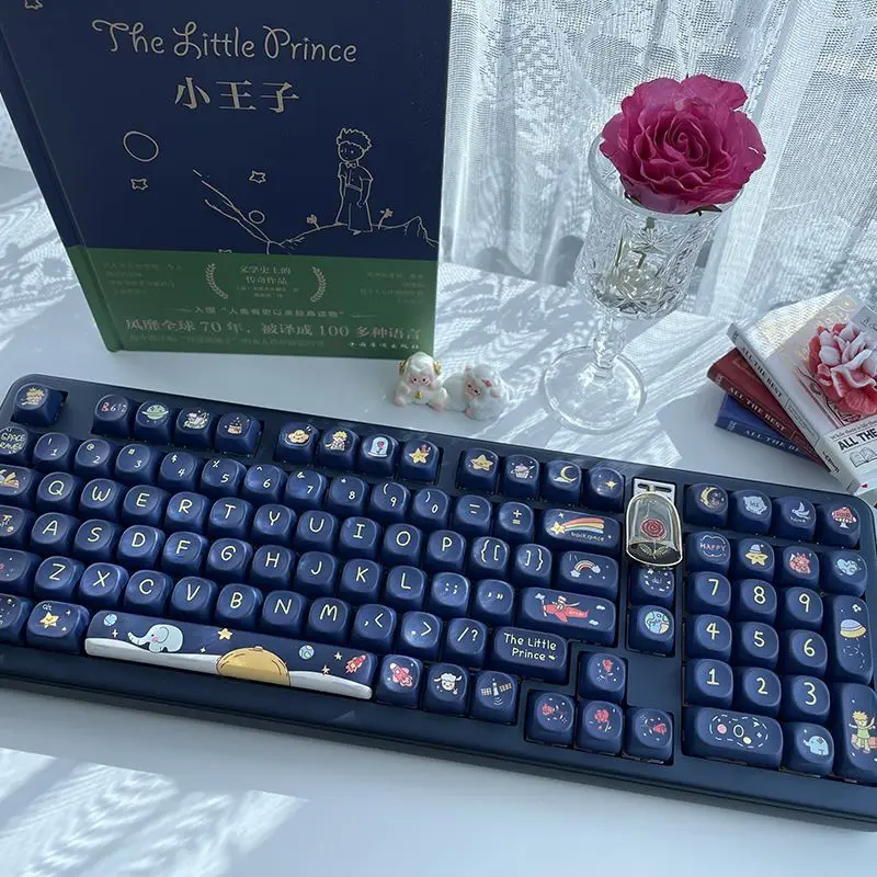 130 مفتاحًا The Little Prince Theme MOA Keycap Set PBT Blue غطاء لوحة المفاتيح الشخصي MOA غطاء مفتاح للوحة المفاتيح الميكانيكية