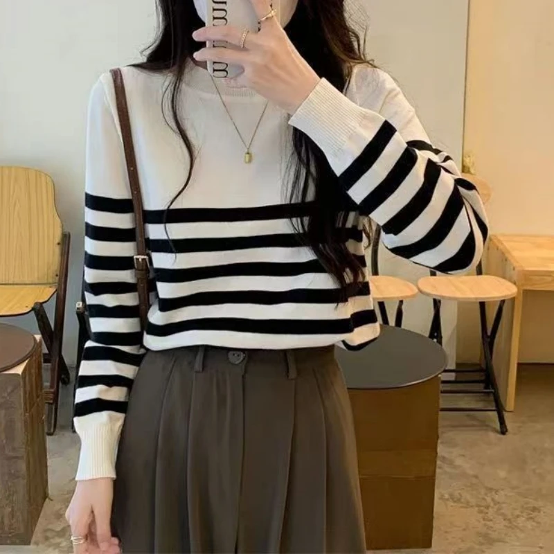 Casual Women\'s Stripe Contrast Knit Sweater Winter Thin O-Neck Loose Retro Elegant Korean Basic Pullover Trend Office Lady Top