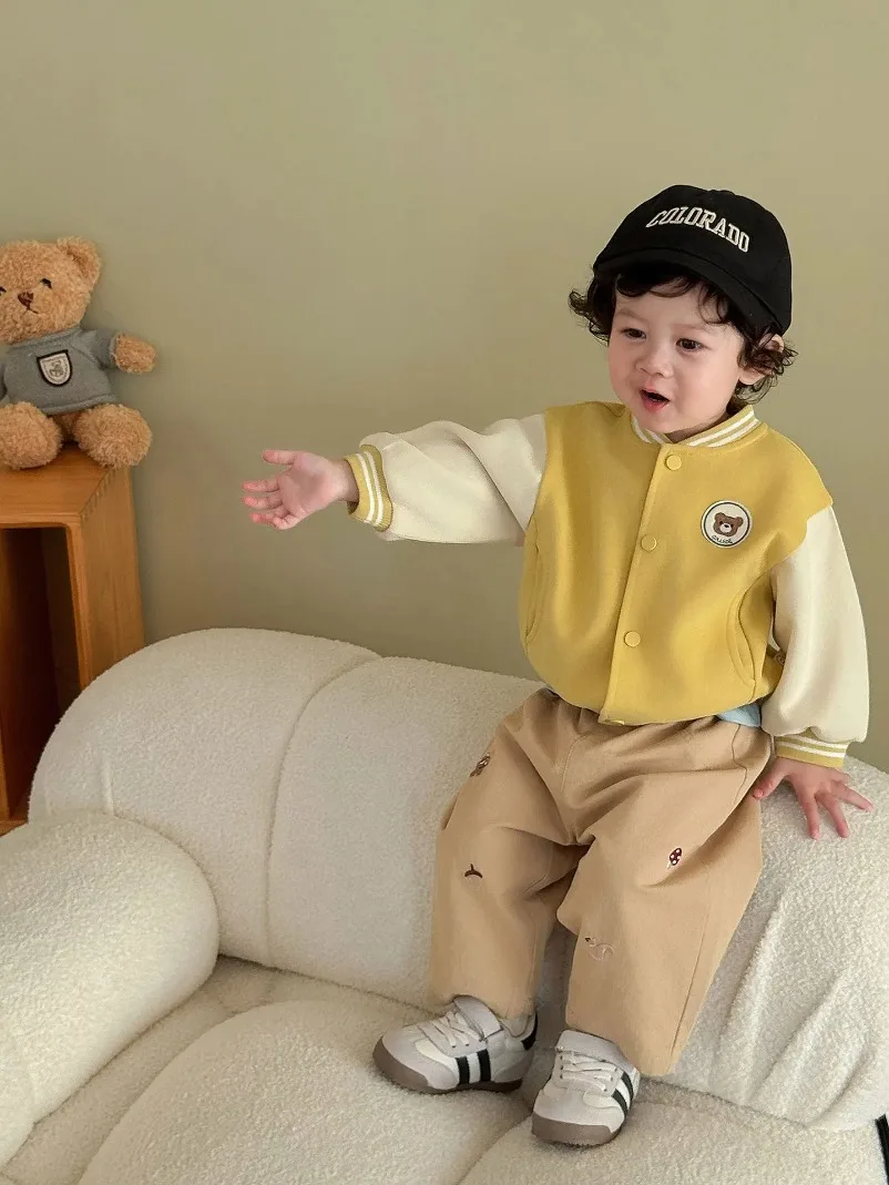 

Новые осенние детские штаны для малышей, хлопковые шаровары с мультяшной вышивкой, повседневные полосатые джинсовые мешковатые брюки для маленьких мальчиков, 2025 г.