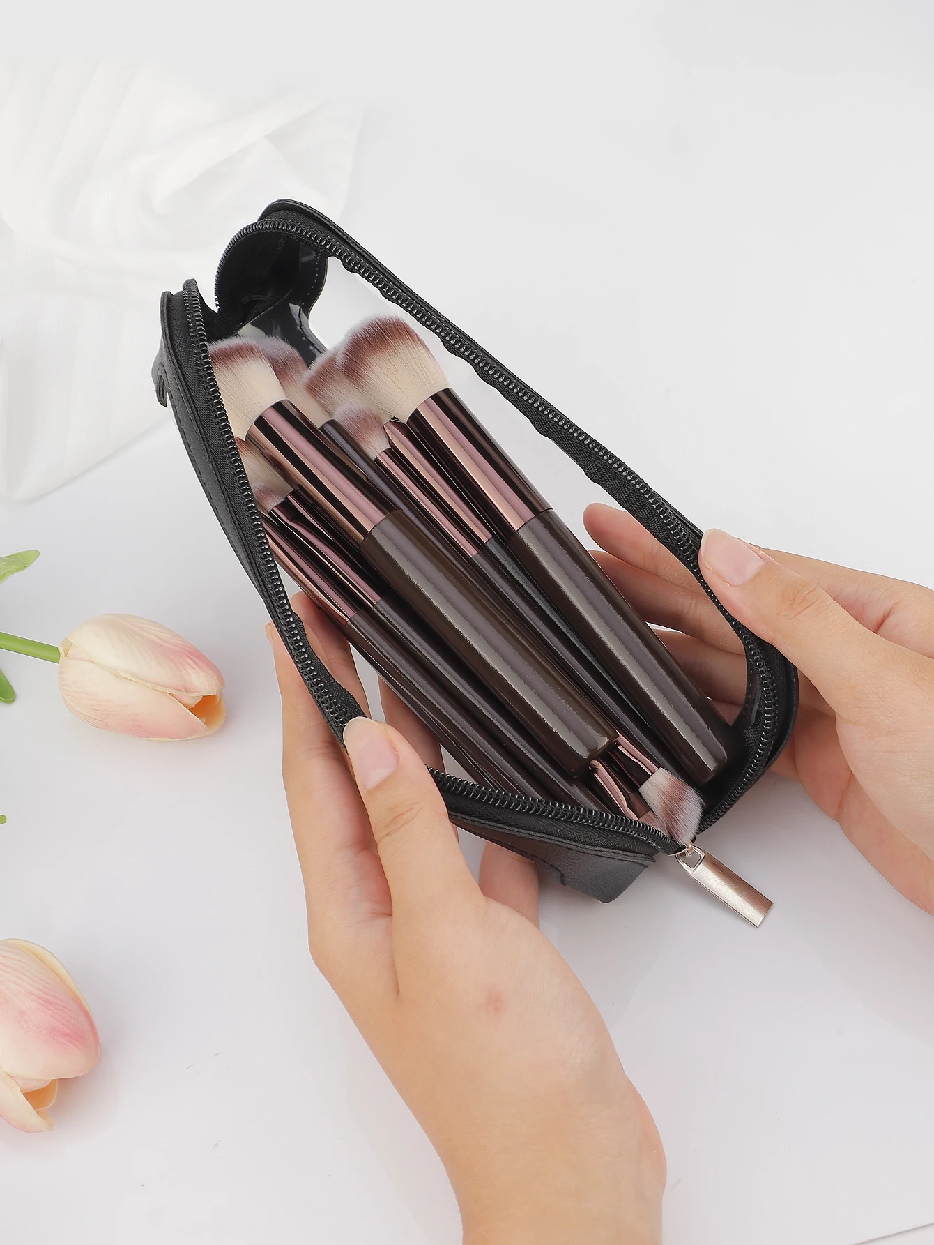 Kleine durchsichtige Make-up-Tasche, Reise-Make-up-Pinsel-Etui aus PU-Leder, tragbar, transparent, wasserdicht, Kosmetik-Organizer-Tasche mit Reißverschluss – Detail 6