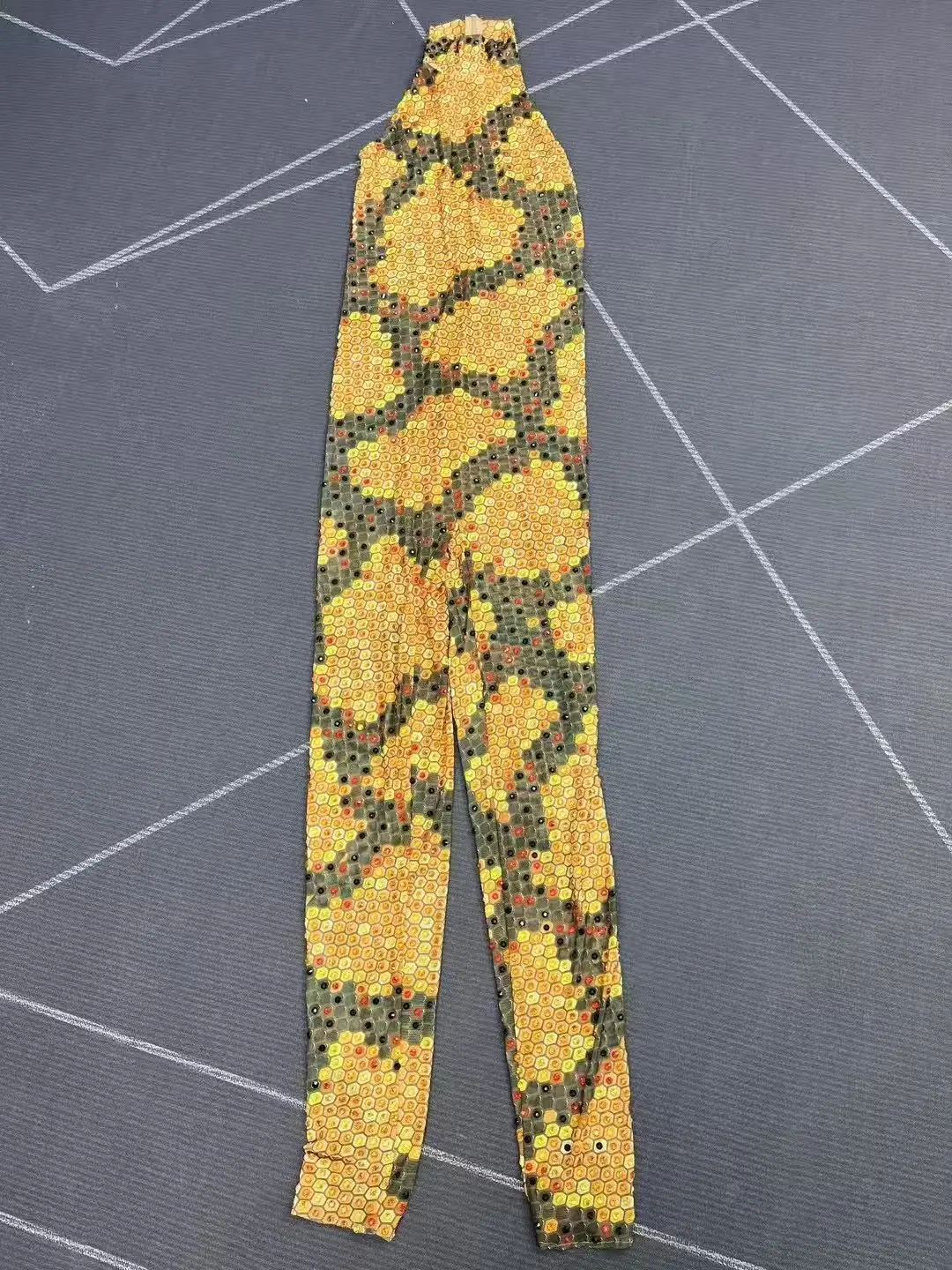 Seksowny nowatorski kostium sceniczny Błyszczące siateczkowe body z dżetów Piosenkarka Tancerka Impreza Pokaz Sesja zdjęciowa Strój sceniczny