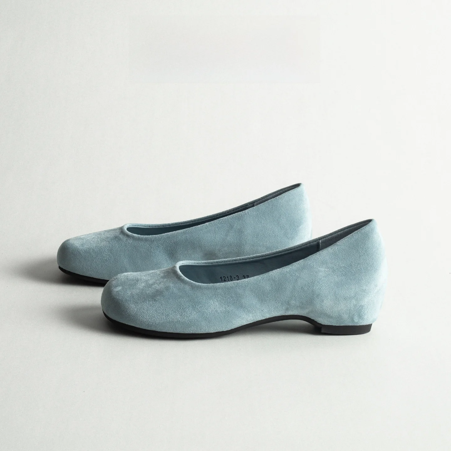 chaussures-plates-retro-a-bout-rond-style-ballerine-polyvalentes-a-enfiler-style-grand-mere-printemps-2026-tendance-coreenne-mary-janes