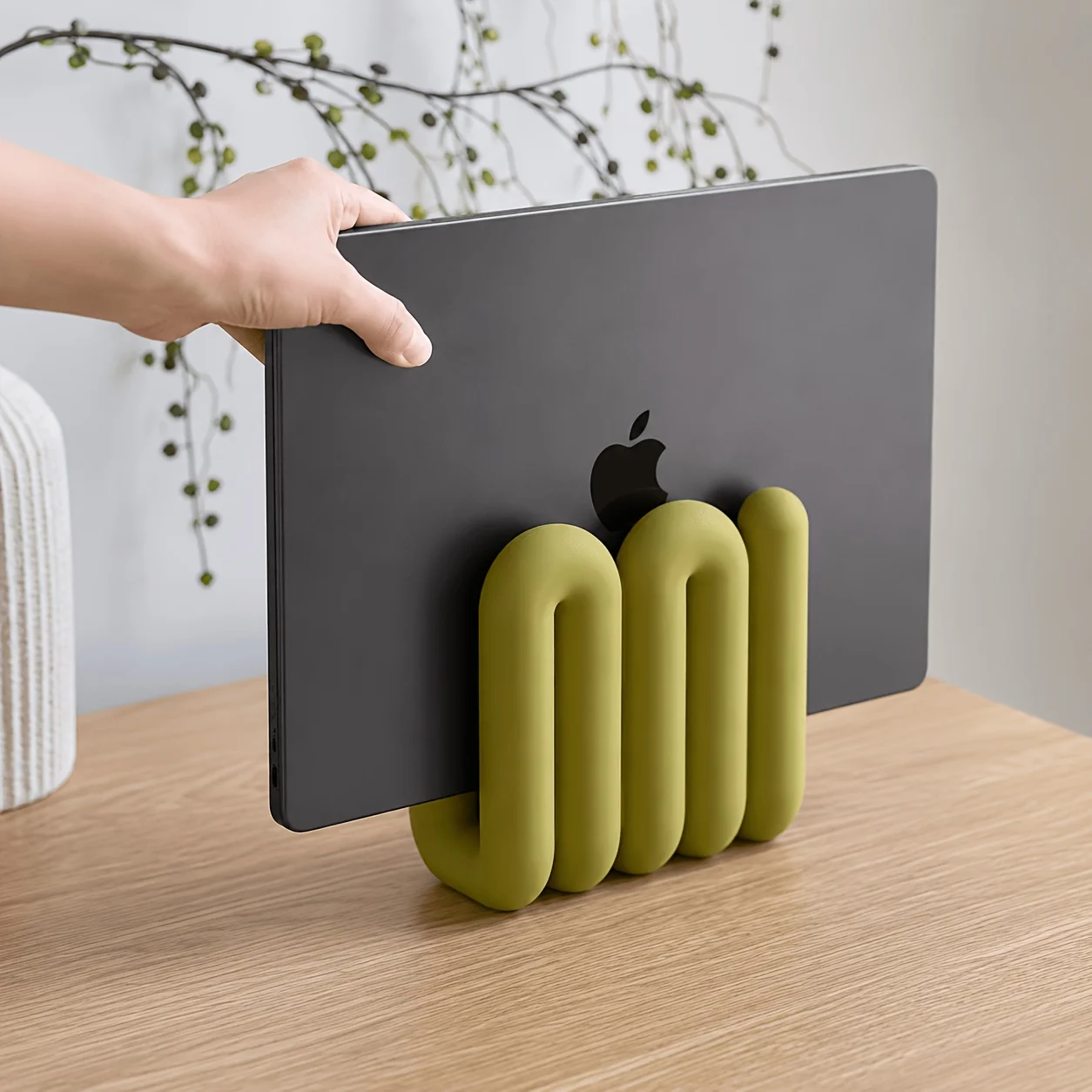 1Pc Sculptural 3D Printed Corrugated Notebook Holder –Modern MacBook Docking Station & Desktop Storage Rack,Unique Gift for Desk