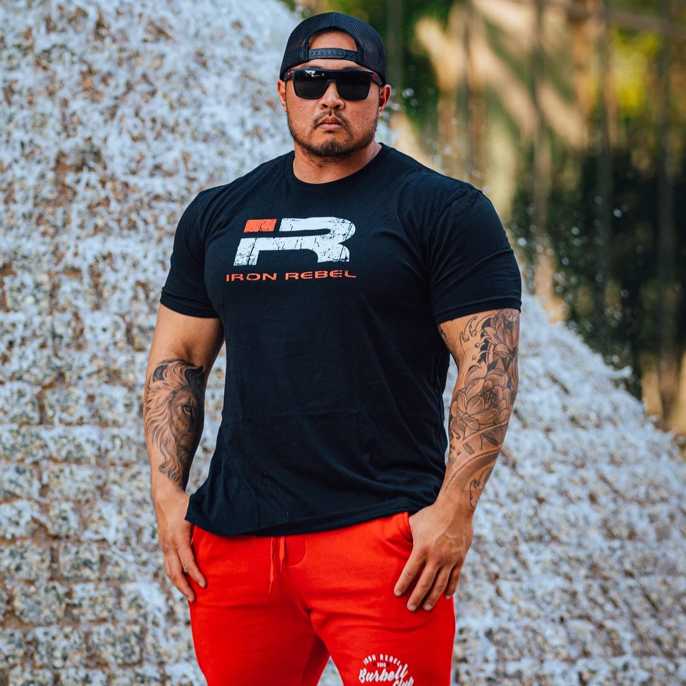 GYM Forged Tee - Black _ Ultimate Workout Shirt for Bodybuilders & Powerlifters