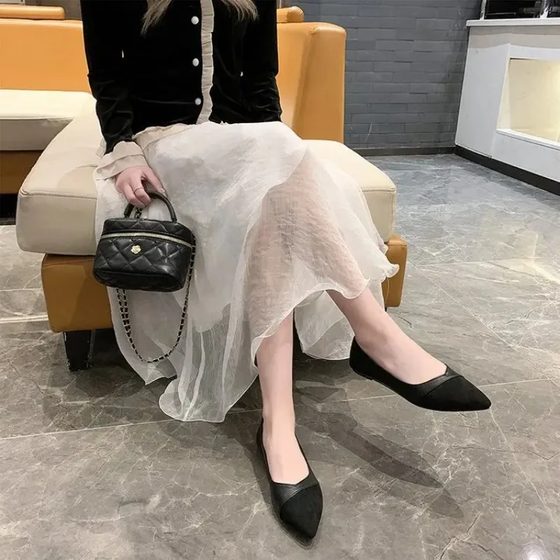 Scarpe Casual in pelle da donna mocassini eleganti di lusso da donna per le donne Trend 2024 comodi tacchi bassi piatti scarpe da esterno sociali