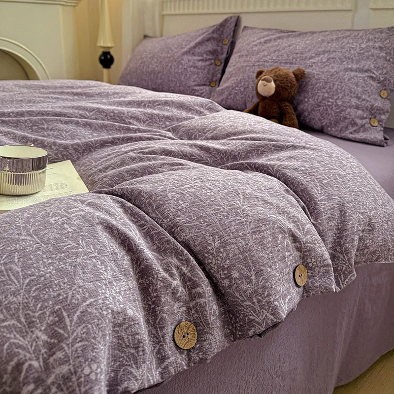 Luxury Retro Printed Bedding Set with Buttons High-End Soft Skin-Friendly Comforter Set All Seasons Bed Linens for Single Double