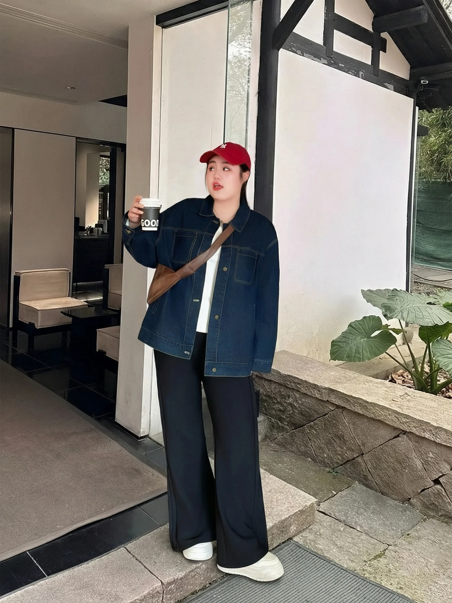 

Casual Oversized Spring Denim Jacket for plus Size Women Turn-down Collar Lazy Style Versatile Leisure Top Spring 2026