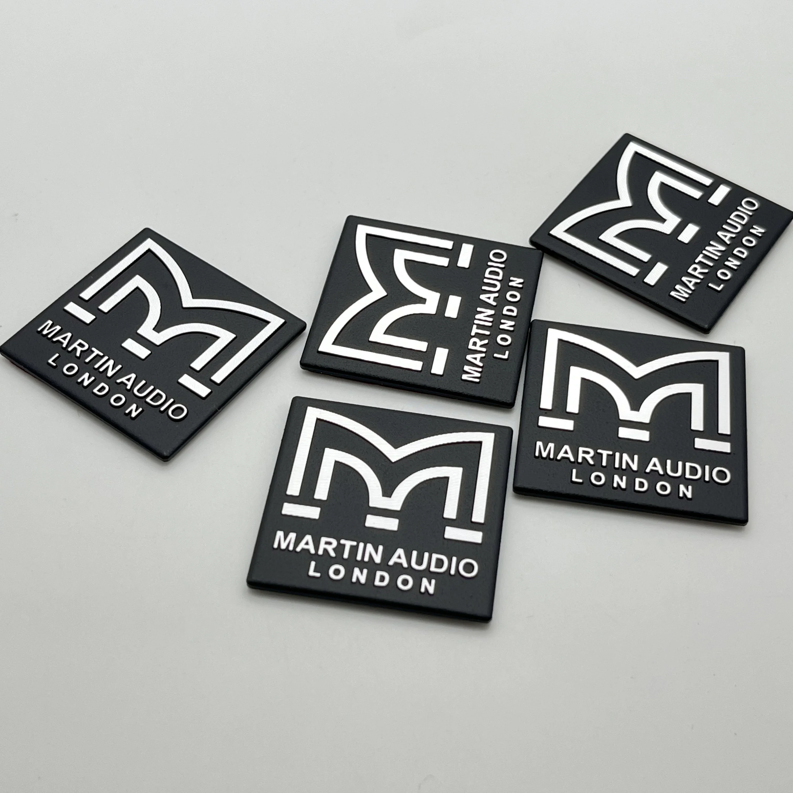 30pcs 50pcs 40mm X 40mm 3D Metal Fit For MARTIN AUDIO LONDON Car Speakers Badge Logo Car Styling Decoration Accessories Stickers