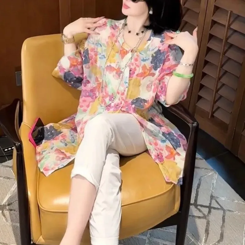 

Ретро темперамент цветочный солнцезащитный крем шифоновая рубашка женская летняя повседневная рубашка куртка дизайн топ