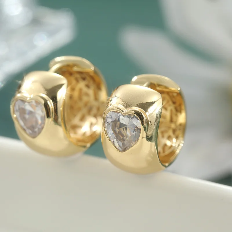 Heart Shaped Earrings Feature Exquisite Heart-shaped Design Sparkling Synthetic Cubic Zirconia Making Perfect Women's Daily Wear