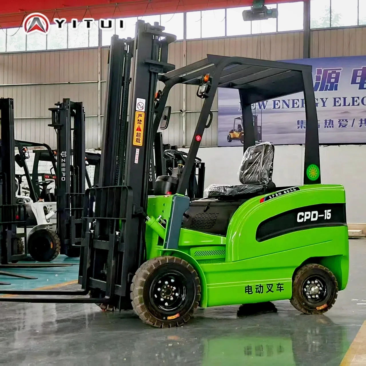 رافعة شوكية كهربائية صغيرة موفرة للطاقة وموفرة للوقود لتحميل البضائع مخصصة للعائلات رافعة شوكية صغيرة 2.5 طن 3 طن