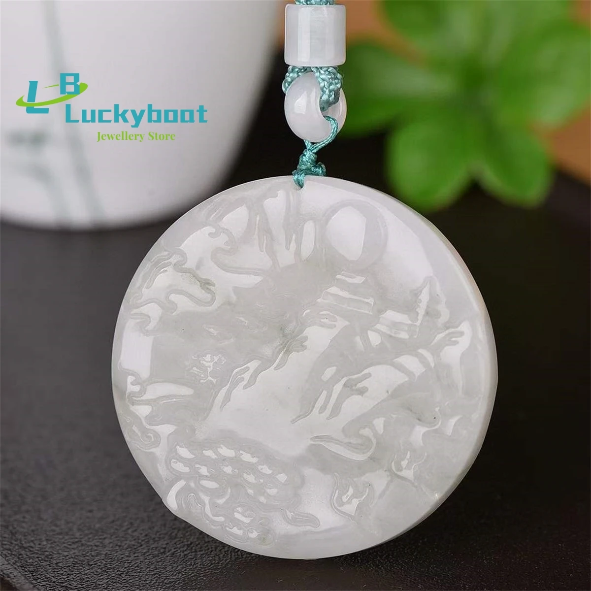 

Natural Tianshan Cuishan Landscape Round Plate Hanging Pieces Simple and Versatile, Exquisite Retro Ethnic Men and Women's Style