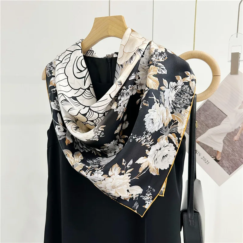 Flower Satin Silk Mulberry Scarf 110cm Big Hand Rolled Bandanas Designer Luxury Brand Shawls Women Accessories Decoration Gift