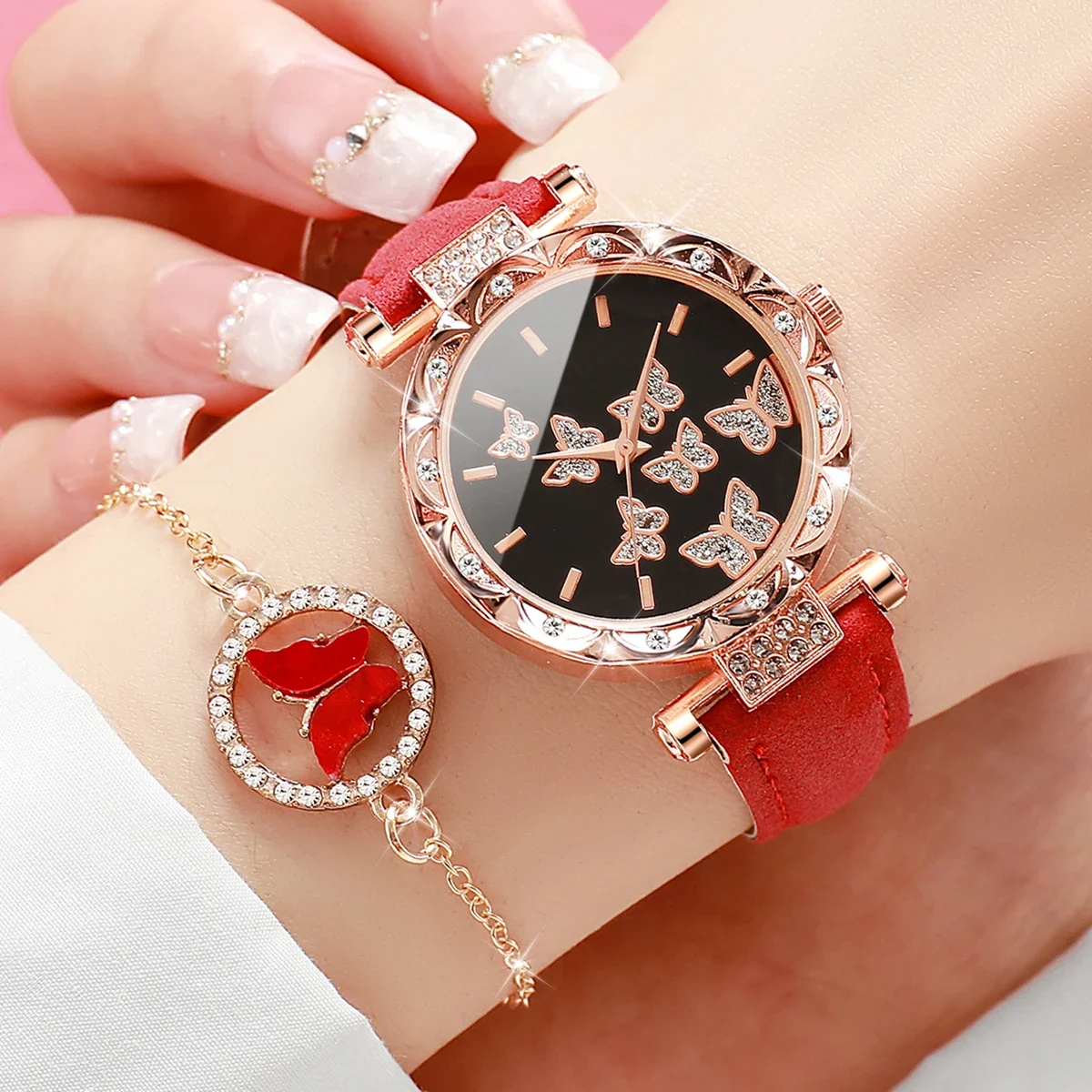 Women's Fashion Light Luxury Quartz Watch with Classic Butterfly Pattern and Digital Diamond-Faced Design