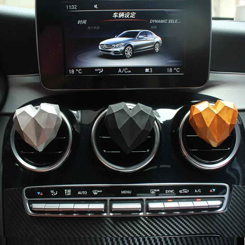 Car Air Fragrance Perfume Love Heart Clip Diffuser Auto Vent Scent Parfum Diffuser Car Decor Interior Accessories