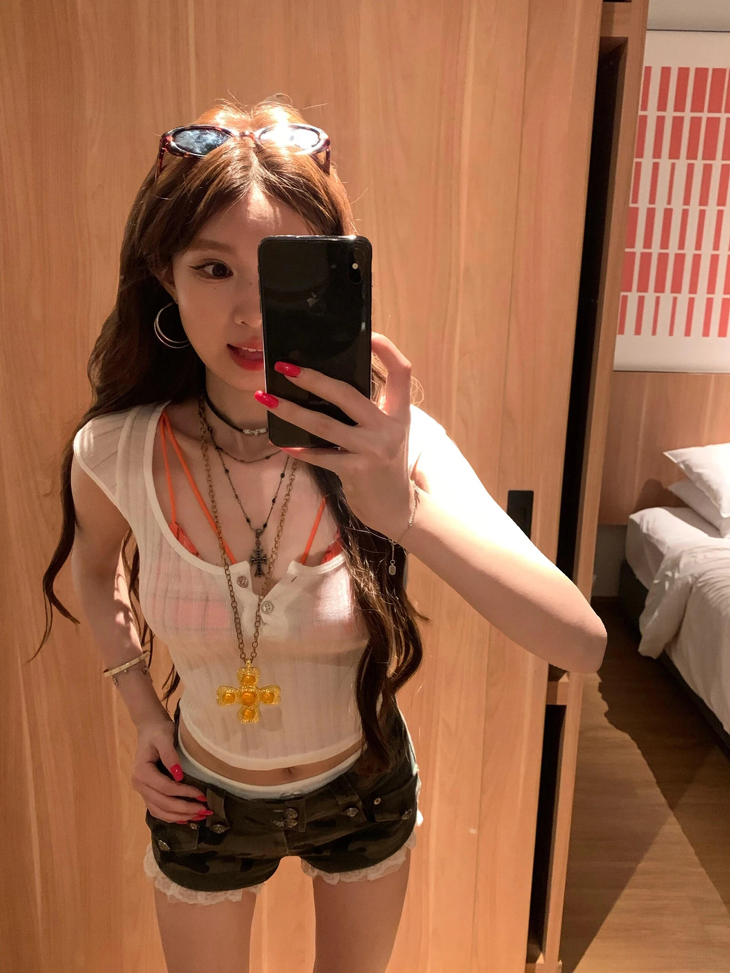 

Летний новый комплект из двух предметов для женщин: сексуальный, сладко-острый, соблазнительный, с микро-прозрачной пуговичной застежкой, утягивающий, с внутренней подкладкой, топ-бандо.