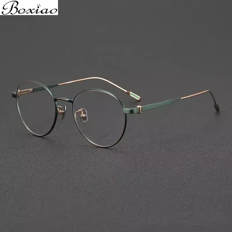 

Japanese Minority Handmade Bronze Glasses Ultra-light Titanium Frame Carved Round Advanced Green Frame with Myopia.