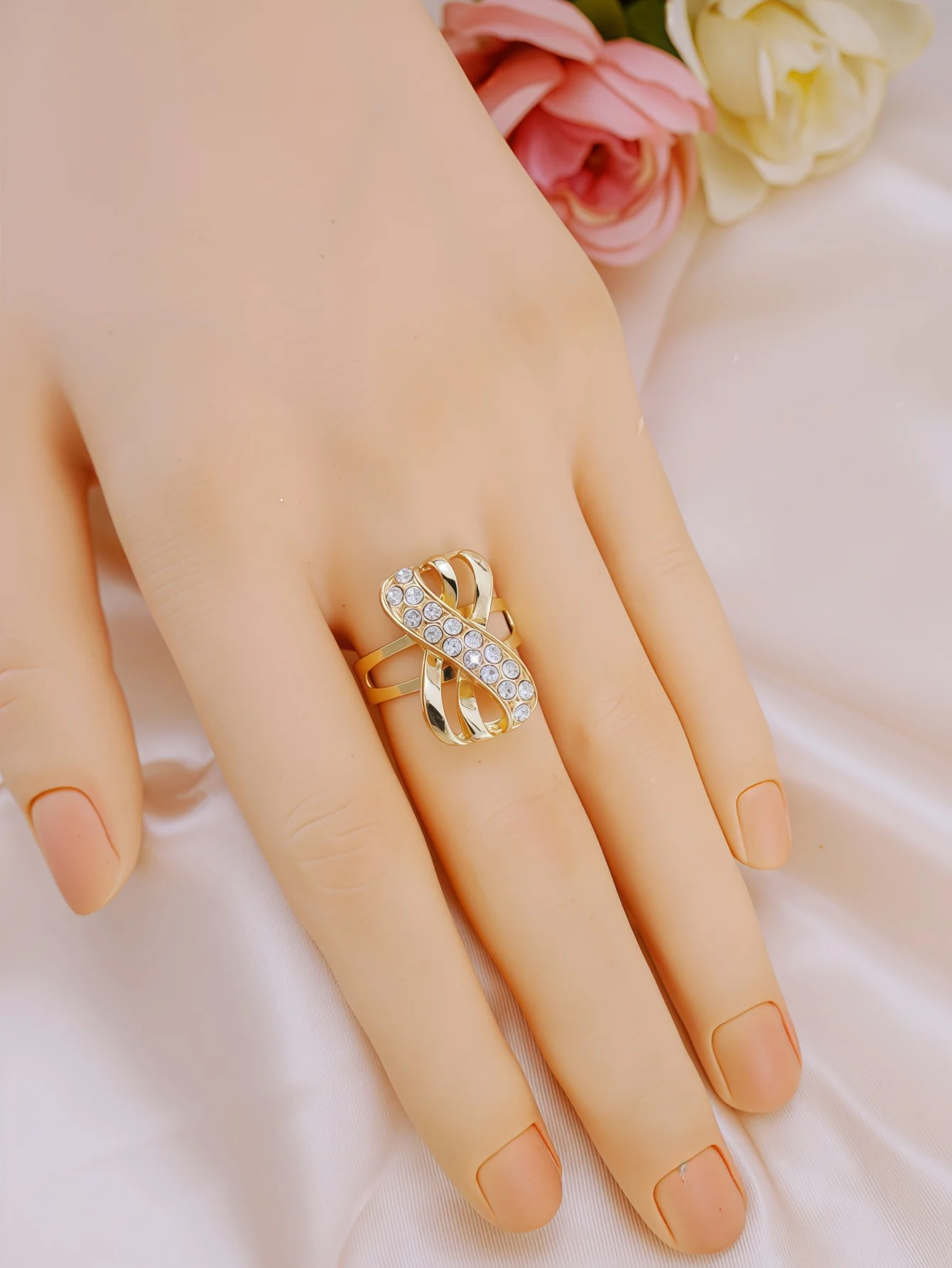 Thumbnail 4 - #7 Ranked Matching Earring Sets Picks in 2026