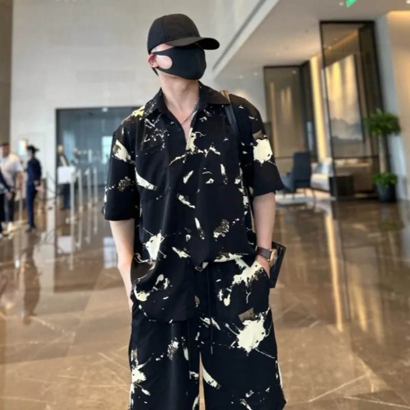 

2026 Summer Men's Fashionable Two Piece Set Short Sleeve Shirt Mid Length Shorts Niche Design Cool Casual