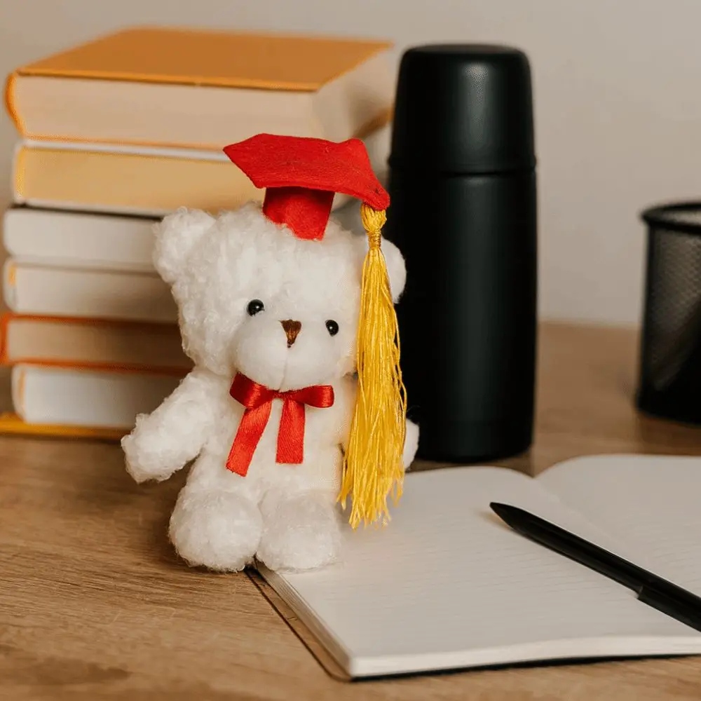 พวงกุญแจตุ๊กตาหมีน่ารักสำหรับนักเรียน ขนาด 14 ซม. ของขวัญรับปริญญา ตุ๊กตาหมีนุ่มๆ ของเล่นตุ๊กตาหมีนุ่มๆ สำหรับแขวน