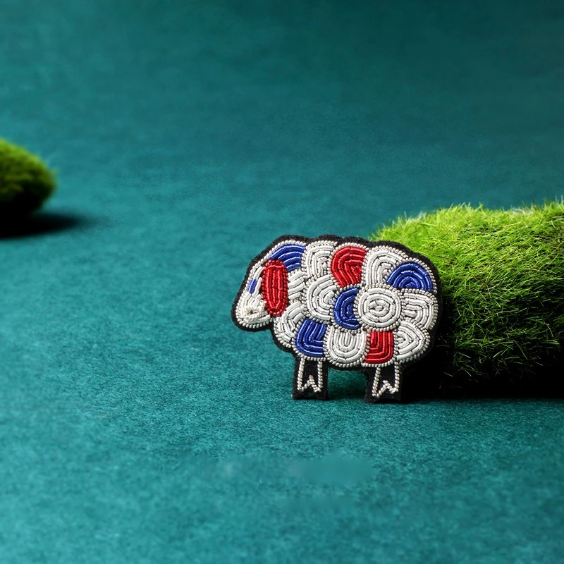 

Sheep Badge Indian Silk Cannetille Embroidery Bullion Wire Patch Brooch Pin Coat Bag Hat Applique Boho Gypsy Punk Chic Accessory