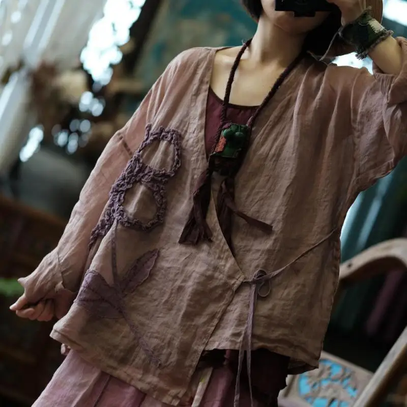 

Новая весенне-летняя женская свободная рубашка в стиле искусства с длинным рукавом и v-образным вырезом, винтажная цветочная вышивка, Рами, шнуровка, блузки с открытой строчкой B106