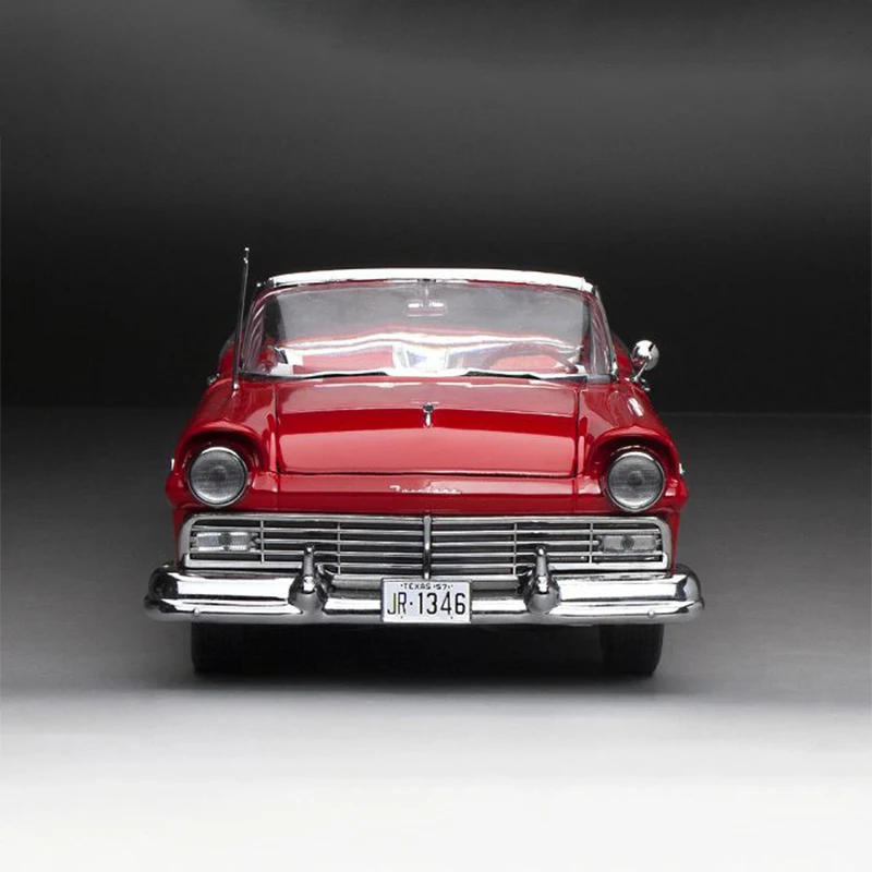 Diecast Original 1/18 Scale 1957 Ford 500 Fairlane Collapsible Roof Simulation Alloy Car Model Static Display Collectible Gift