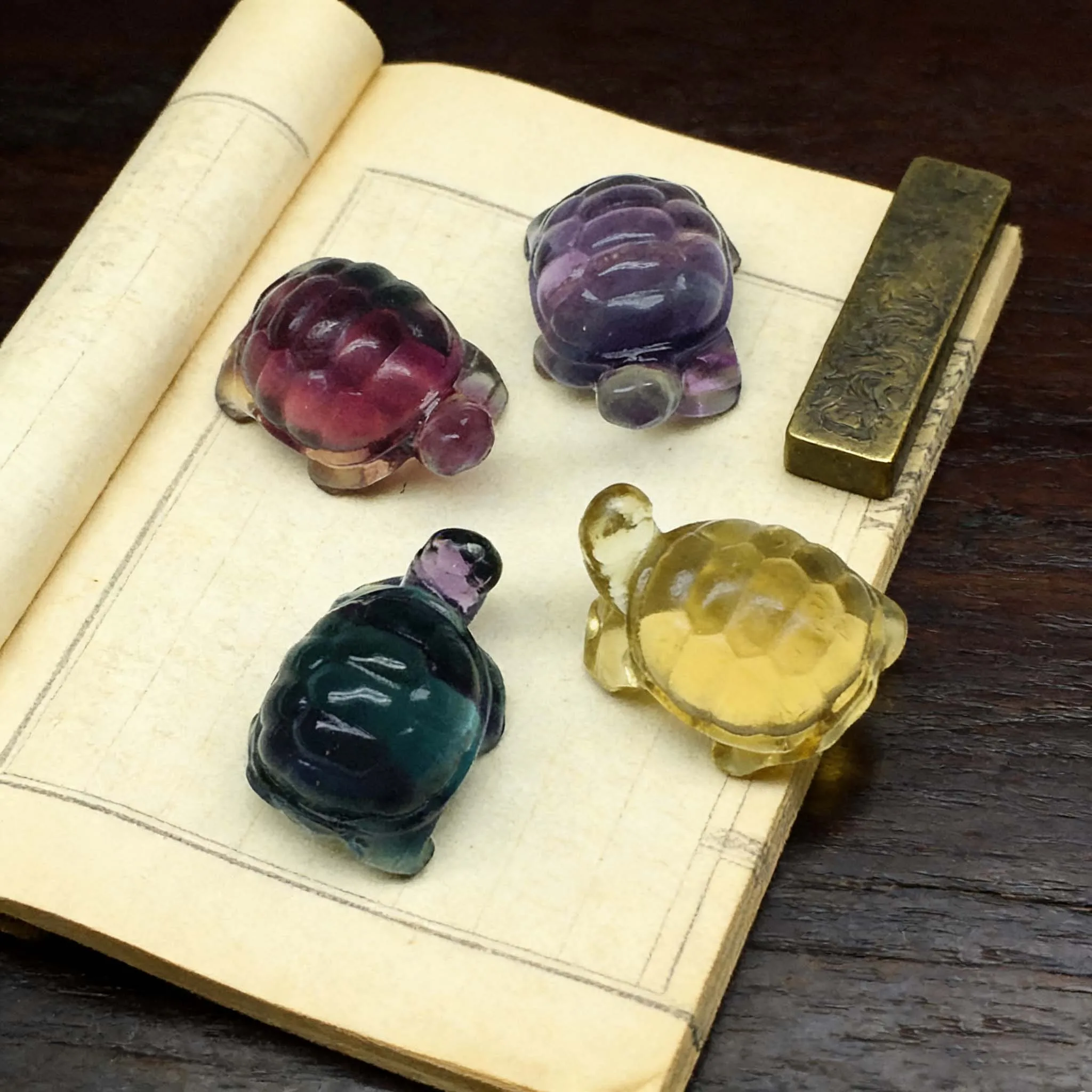 Natural Colored Fluorite Turtle - Creative Carved Crystal for Home Decor Ideal Craft Kids Gift