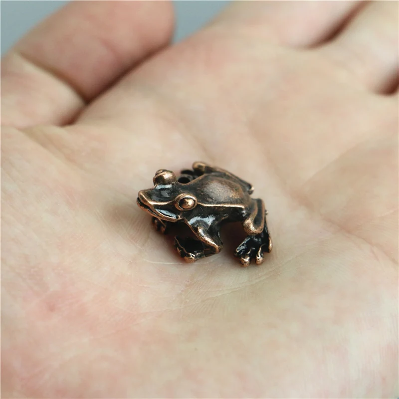 Vintage alloy small frog tabletop decoration mini creative frogs ornament imitation copper crafts