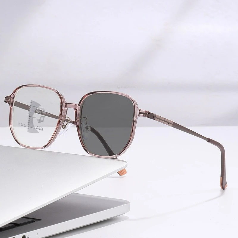 نظارات قراءة متعددة البؤر فوتوكروميك للعرض عالي الوضوح من البعيد إلى القريب، نظارات قصر النظر الشيخوخي العصرية #5