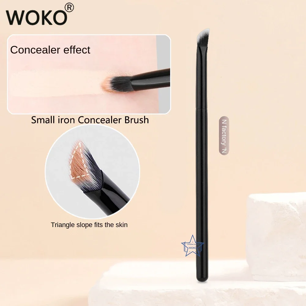 Angled Highlighter Brush Face Contour Foundation Concealer Brush Triangle shape Synthetic Hair Foundation Highlighter Brushes