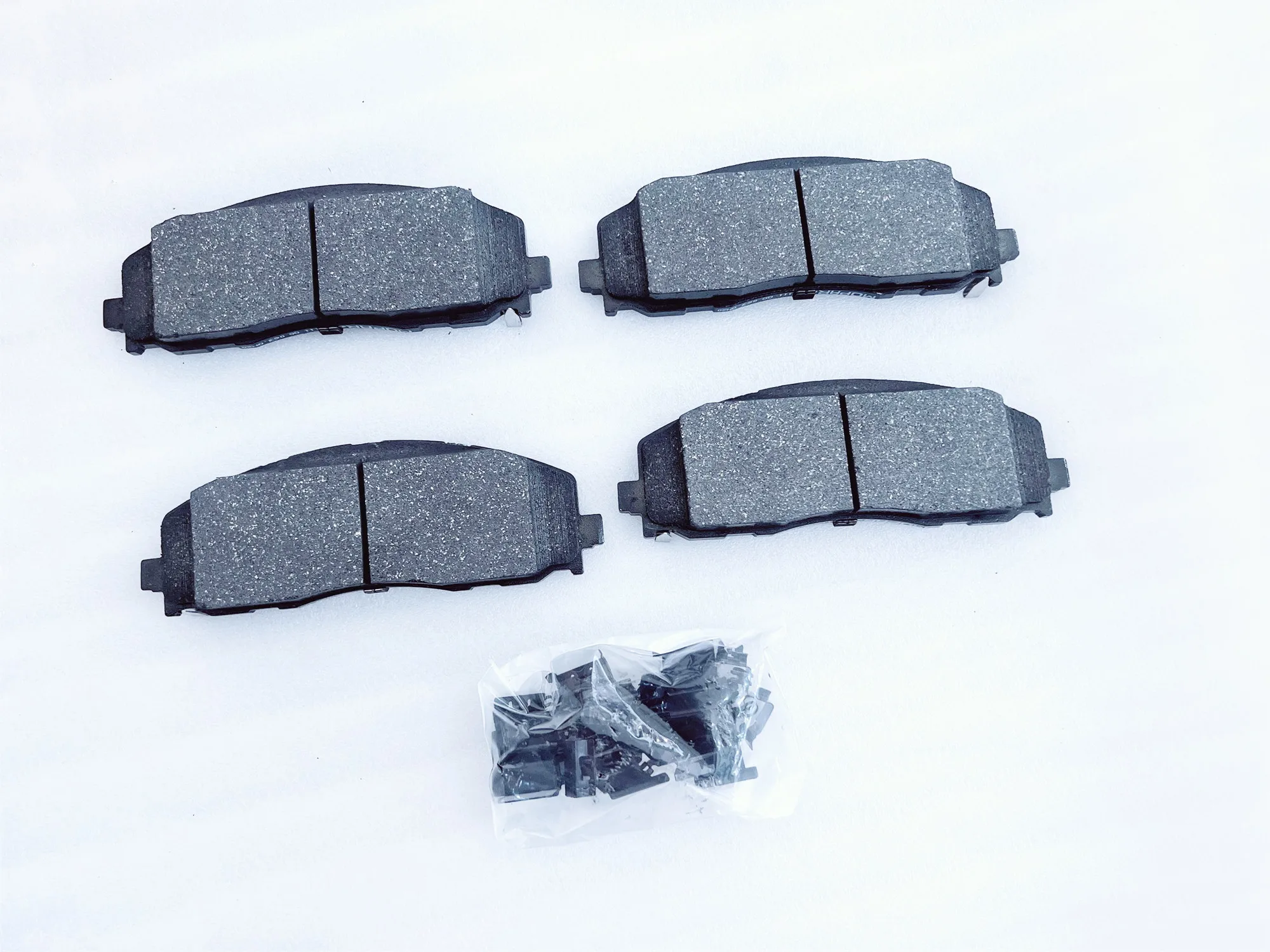 Wrangler Front Brake Pads With Padding 68383243AA, 68456066AB: Suitable For 2018-2023 Wrangler JL, JT, J6