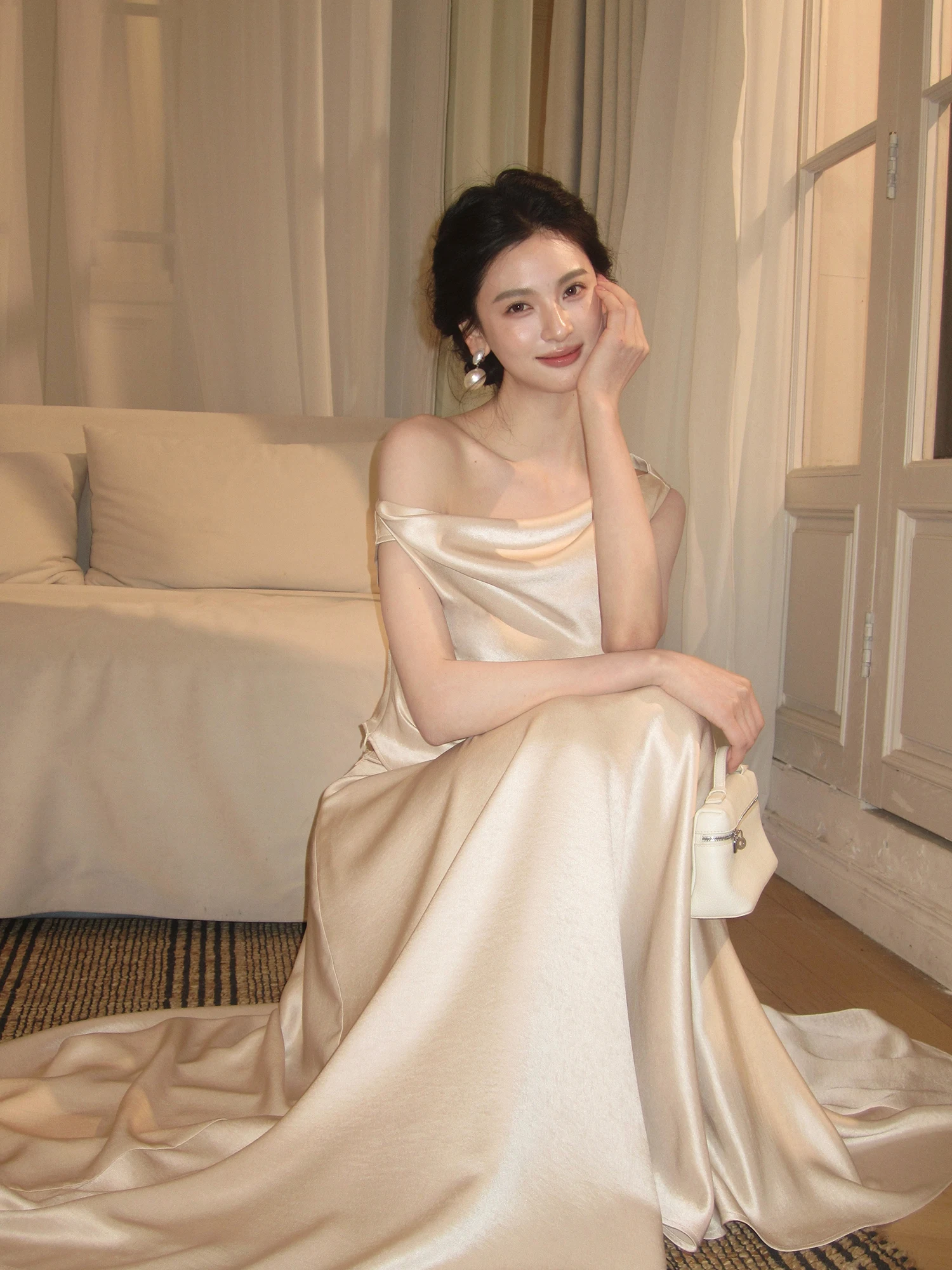 

Атласное платье с воротником-халтер и юбкой в комплекте, вечернее платье, длинное платье с высокой талией, облегающее, модное, весна-лето