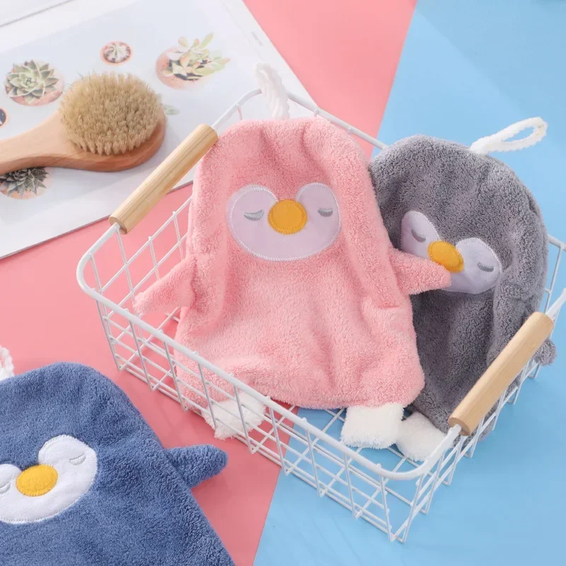 1PC Bathroom Cartoon Hand Towels Coral Velvet Cute Penguin Children Hanging Towel Thicken Absorbent Towels Soft Kids Hand Towels