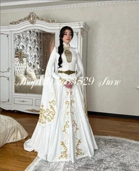 White Arabian Bridal Wedding Dress with Long Sleeve Placket 2025 Luxury Embroidered High Neck Muslim Caucasian vestido de novia