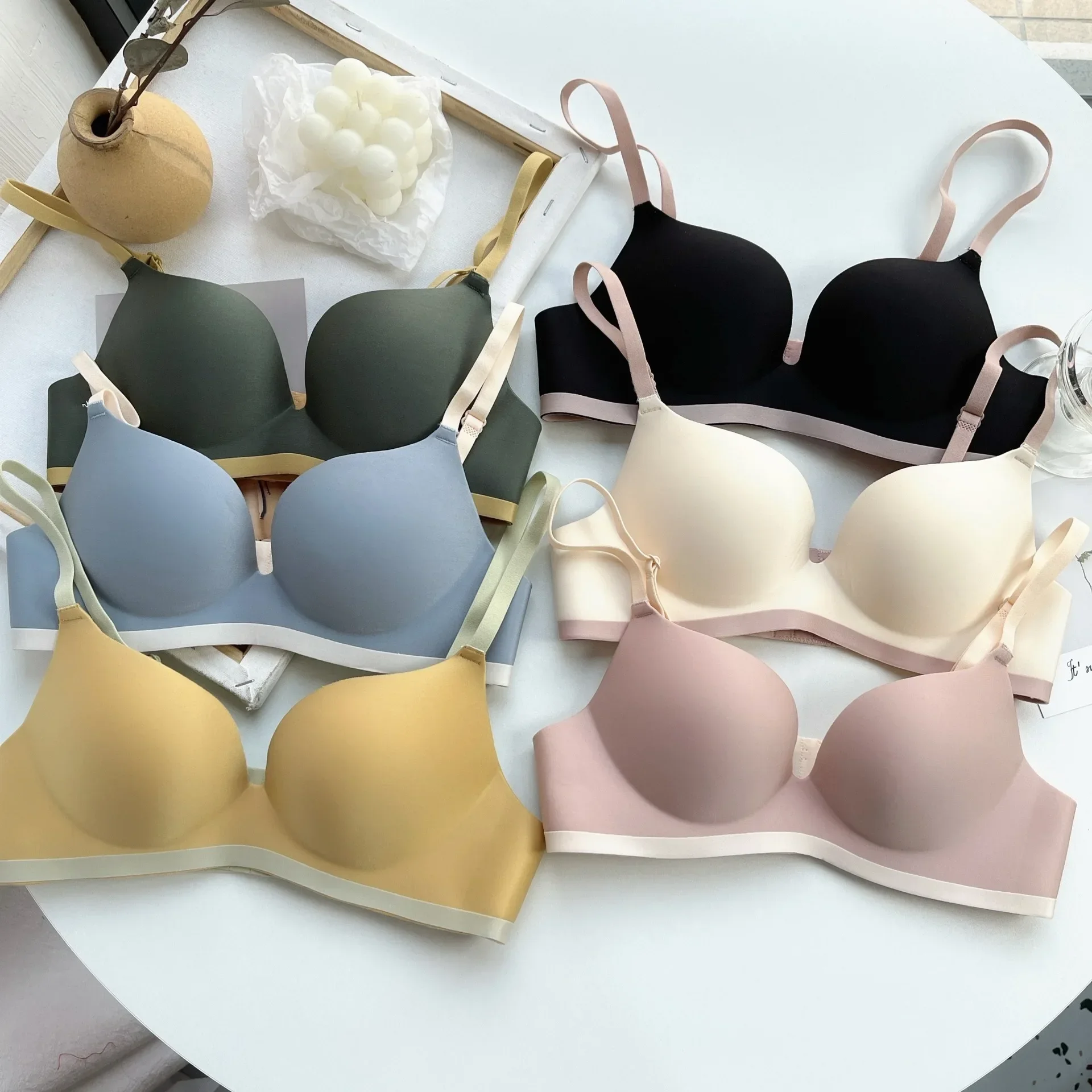 Reggiseni senza cuciture per donna Comfort Intimo senza fili da donna Senza anello in acciaio Bralette 3/4 Coppa Reggiseno lucido Donna 32 34 36 38 Lingerie