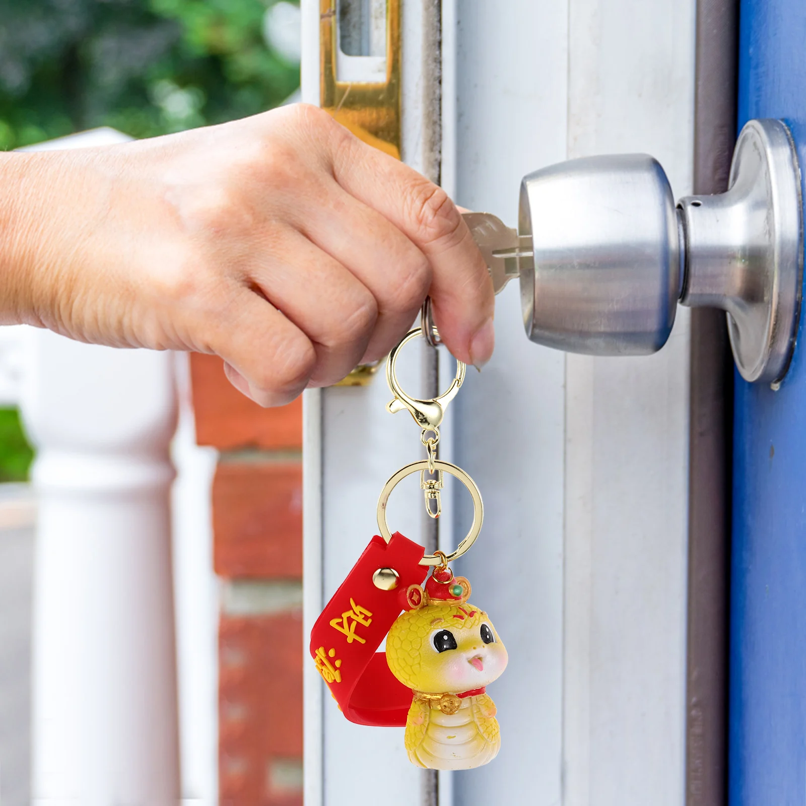 

2pcs Keychain Creative Cartoon Charm Ring Chinese New Year Party Favors Animal Shaped Bag Charm Decorative Keychains For Keys