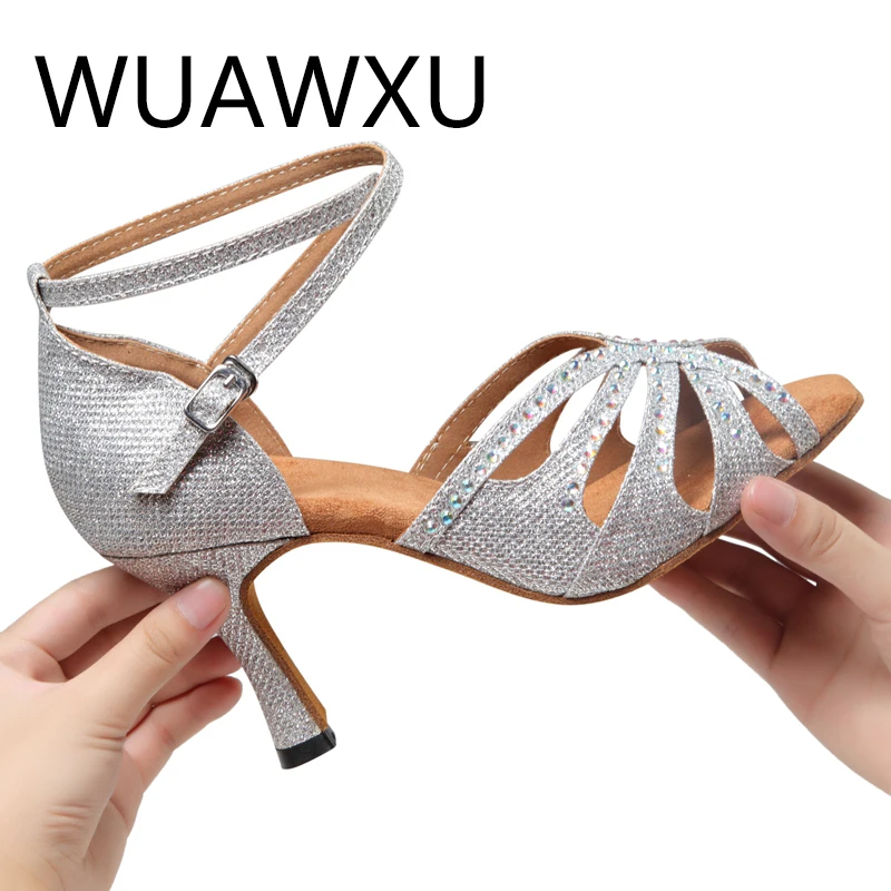 Latin dance shoes Silver women\'s dance shoes Latin dance shoes National standard dance shoes High heels performance dance shoes