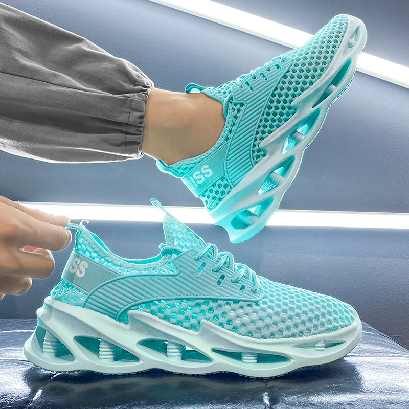 

Men's Summer Sandals Breathable Mesh Hollow out Soft Bottom Anti-Slip Driving Sports Water Shoes Beach Shoes Casual Style