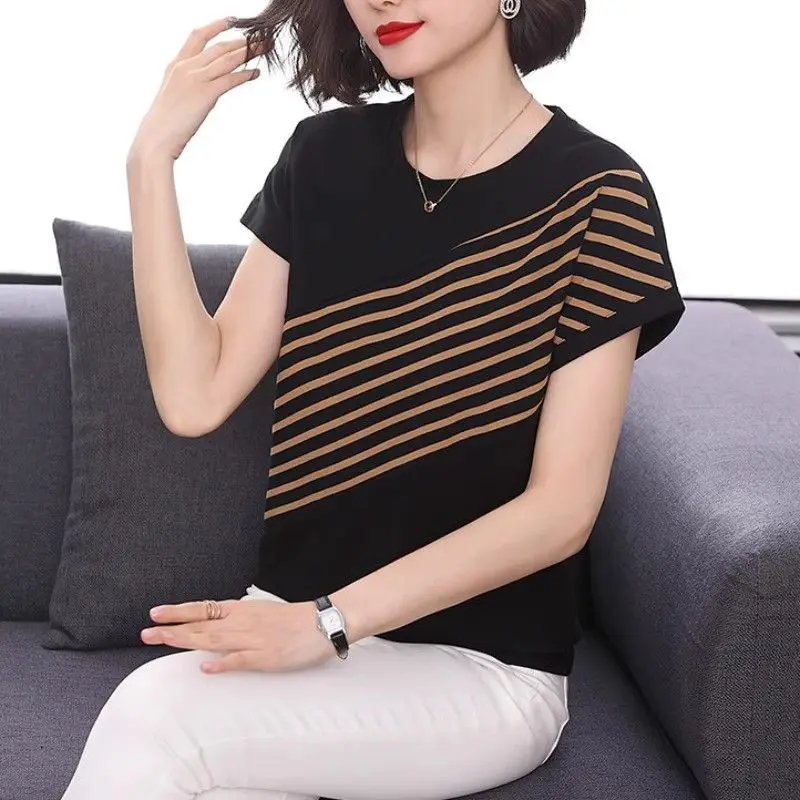أعلى يغطي البطن الدهون فتاة كبيرة الحجم فضفاضة القطن قصير الأكمام تي شيرت الملابس النسائية العصرية