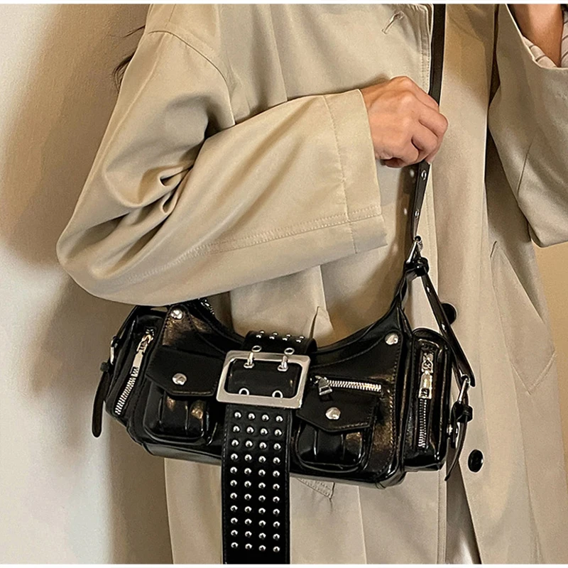 Mehrtaschen-Schultertasche mit Metallnieten, Damen-Punk-Unterarmtasche mit Nieten, Motorrad-Y2k-Mädchen-Umhängetasche mit Gürtelschnallendesign – Detail 13