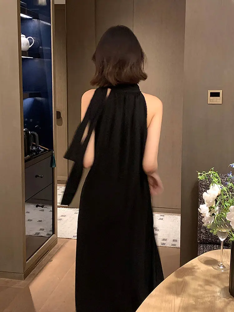 Fashionable Black Neck Hanging Waist Slimming Dress 2024 Women's Summer New High-end Loose Fitting Dresses Female Clothing