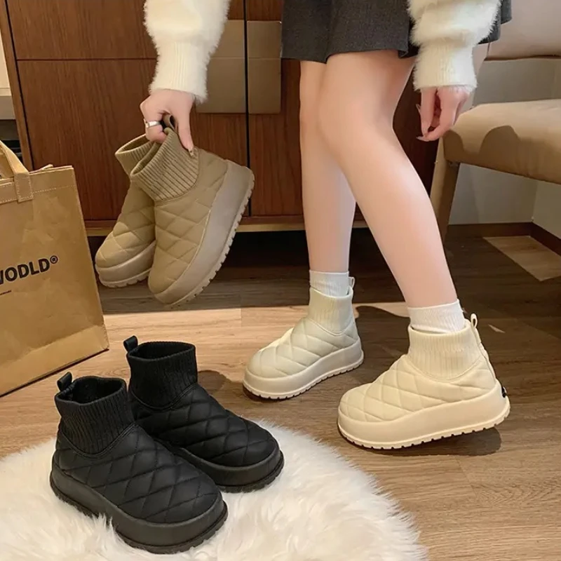 Winter Thick Plush Warm Snow Boots Women Slip On Flat Heels Cotton Shoes Woman Non Slip Waterproof Ankle Boots Female Black