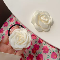 2pcsRetro small fragrance limelight rope camellia hair rope white rose temperament hair tie versatile leather band