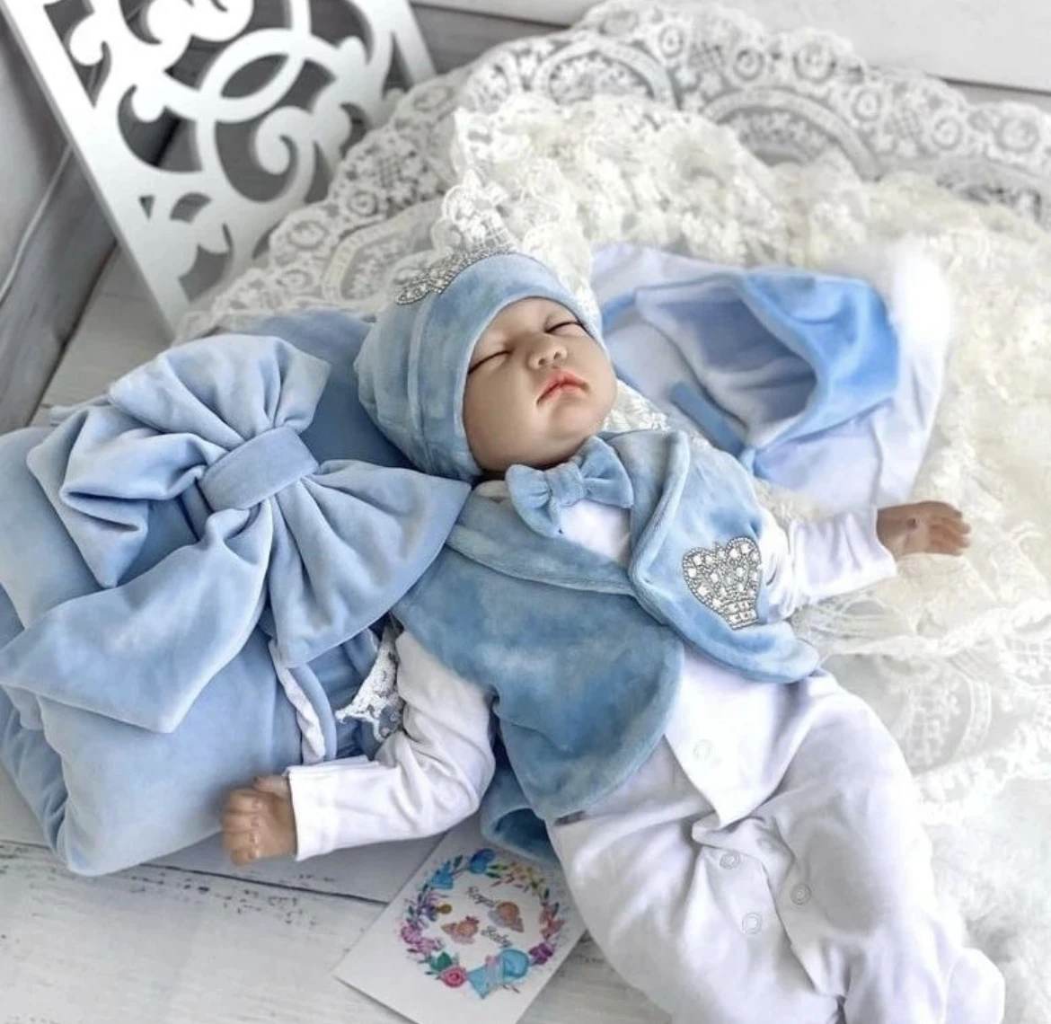 

Персонализированный слой для новорожденных, 4 шт., ювелирные изделия с короной, домашний комбинезон «Добро пожаловать», одежда для малышей, хлопковая одежда для маленьких девочек и мальчиков