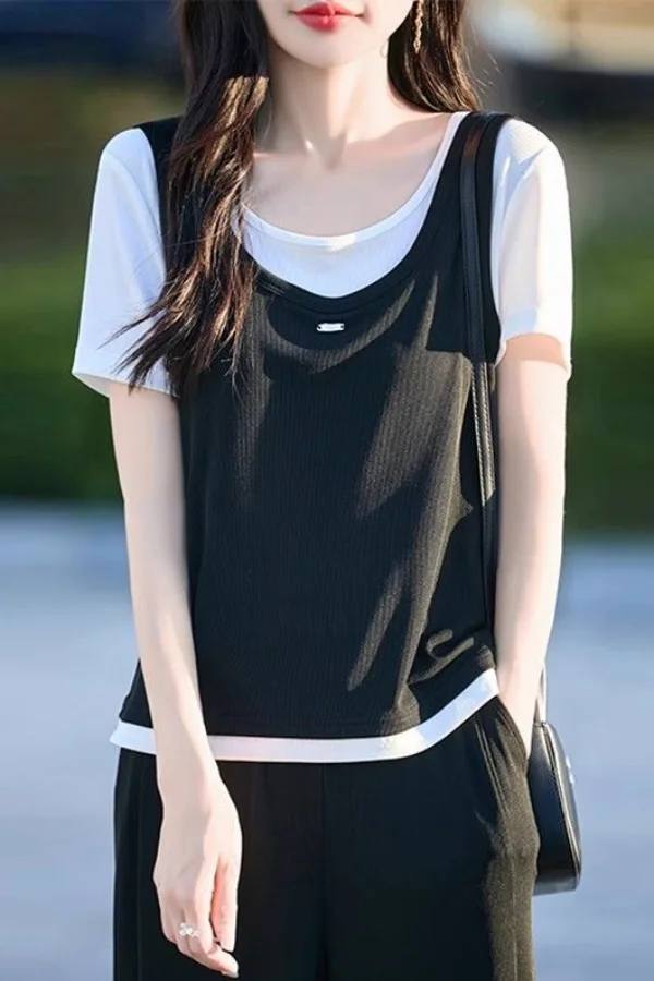 

Patchwork Fake Two-piece Short-sleeved T-shirt Women's Summer New 2025 Korean Version Temperament Casual Versatile Top