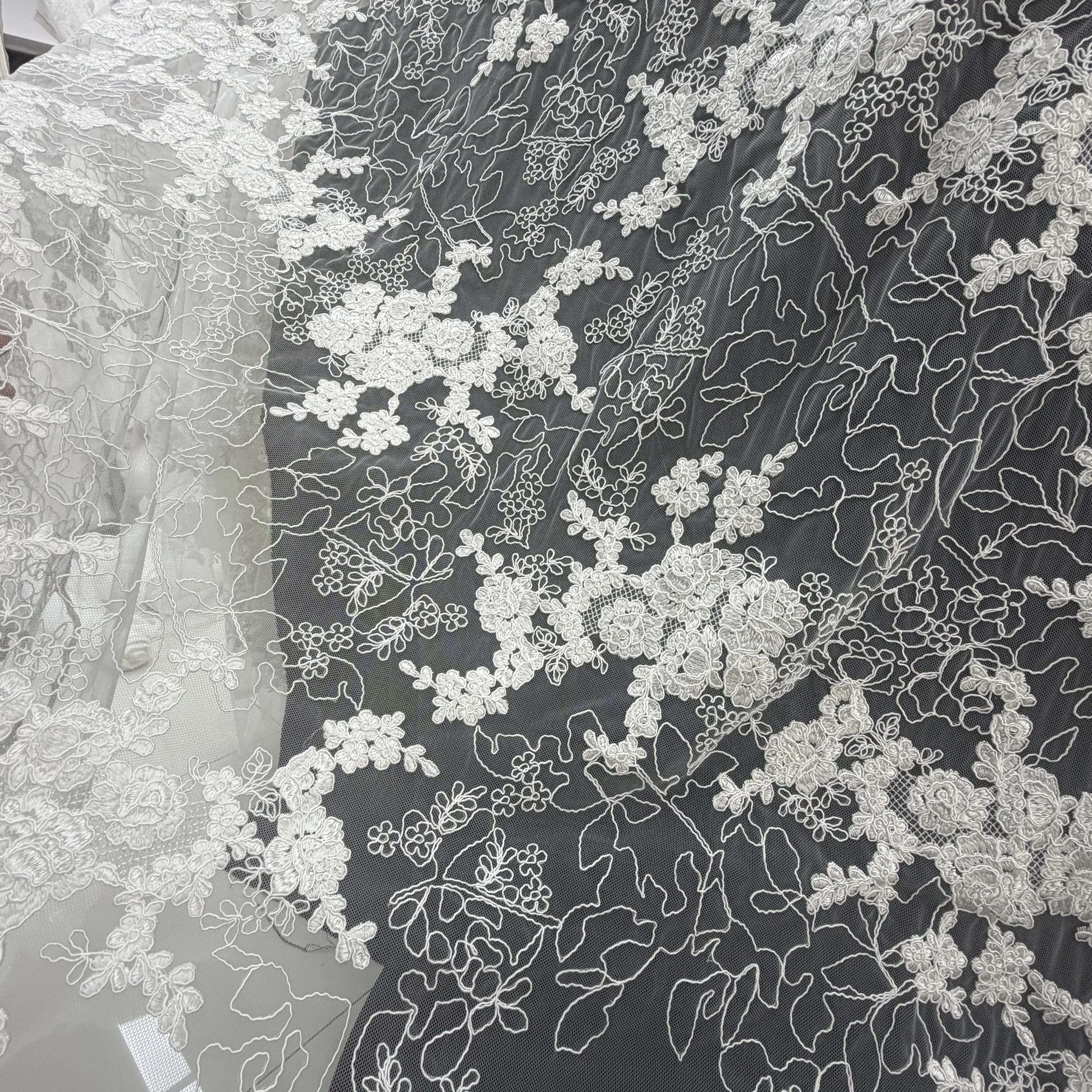 New Designer Customized High-End Three-Dimensional Rose Flower Base Lace Draping Fabric for Wedding Dress Clothing Fabric